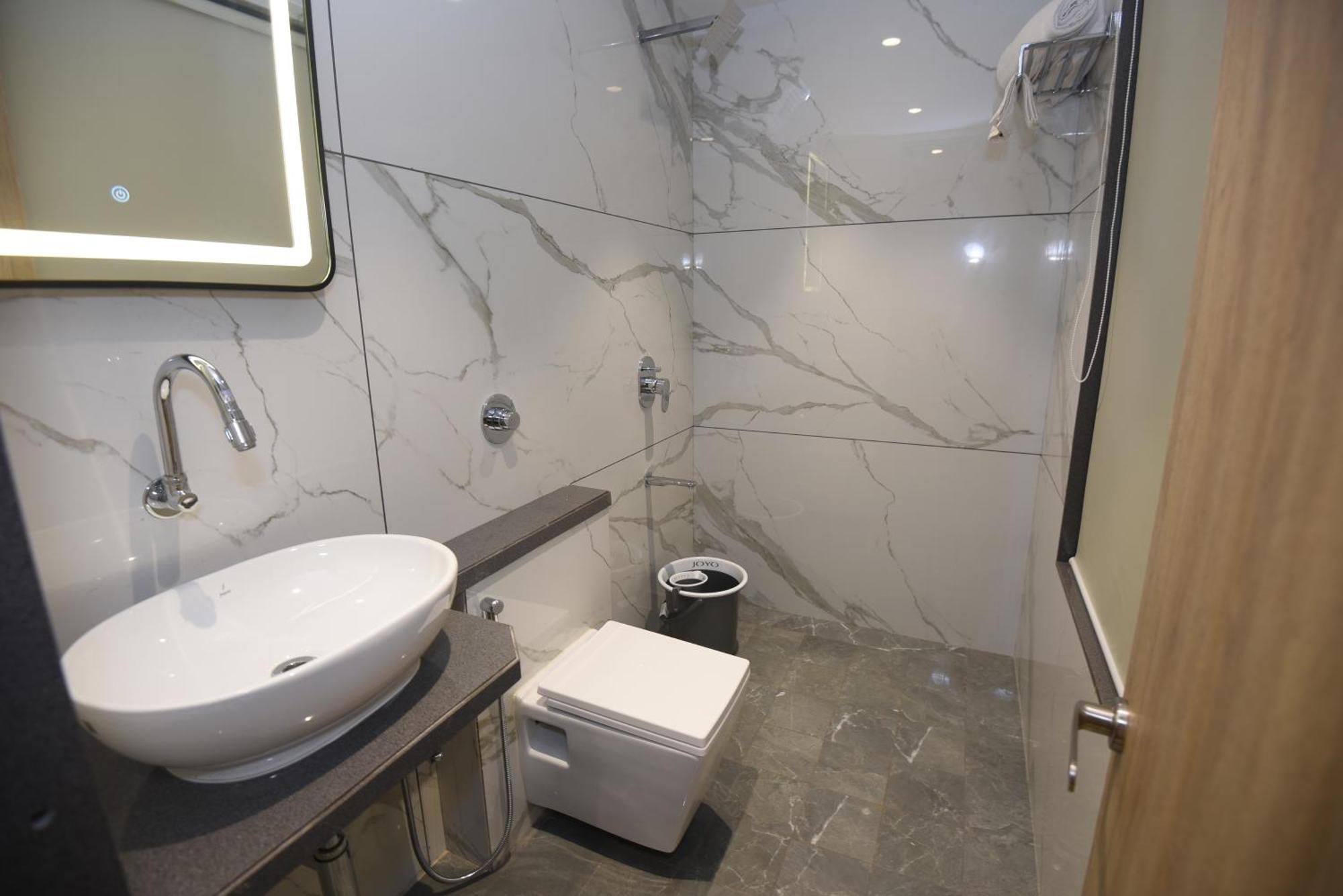 Vishnu Krupa Executive Rooms Virār Eksteriør billede