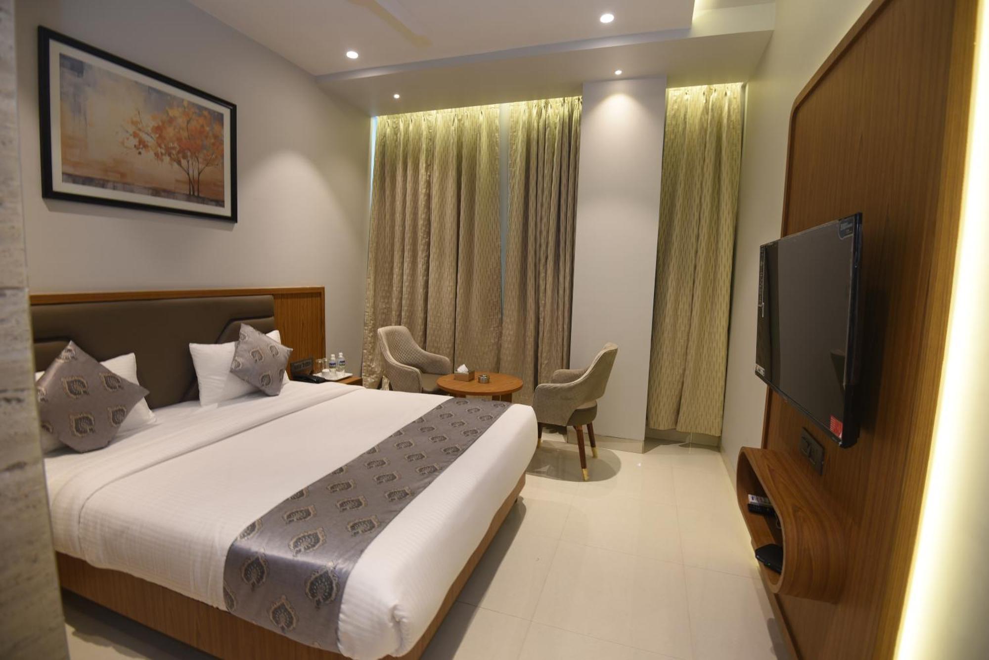 Vishnu Krupa Executive Rooms Virār Eksteriør billede